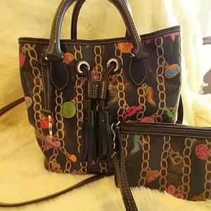 Dooney & Bourke Black Satchel w Wristlet